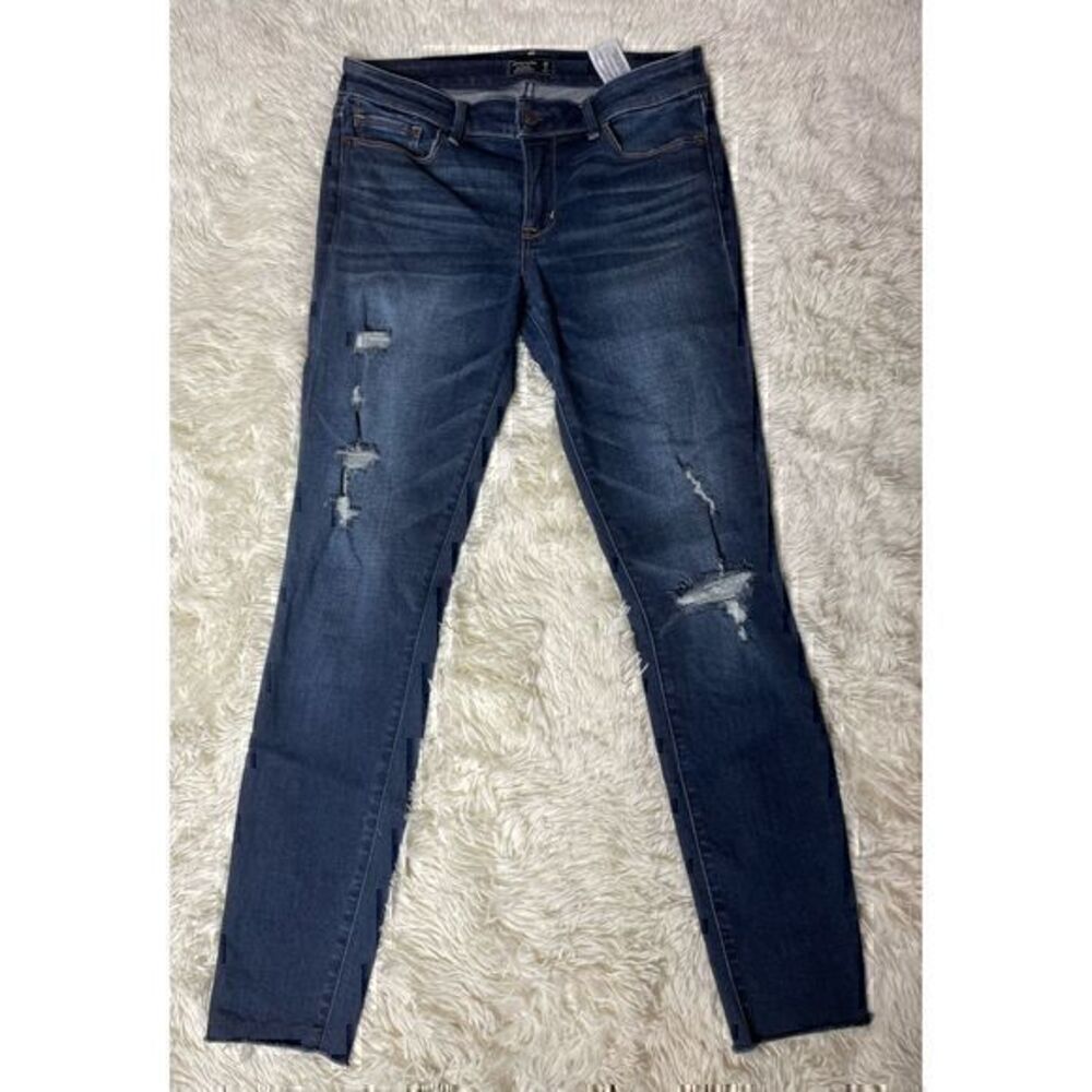 EUC Abercrombie & Fitch Distressed Harper Ankle Jeans 26/2L